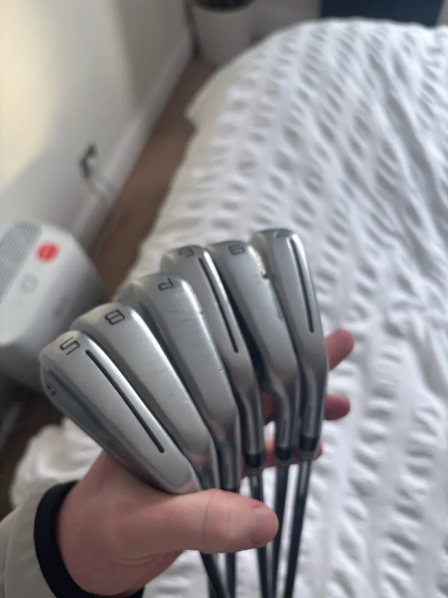 Taylormade p770 iron set 2023 - Image 4