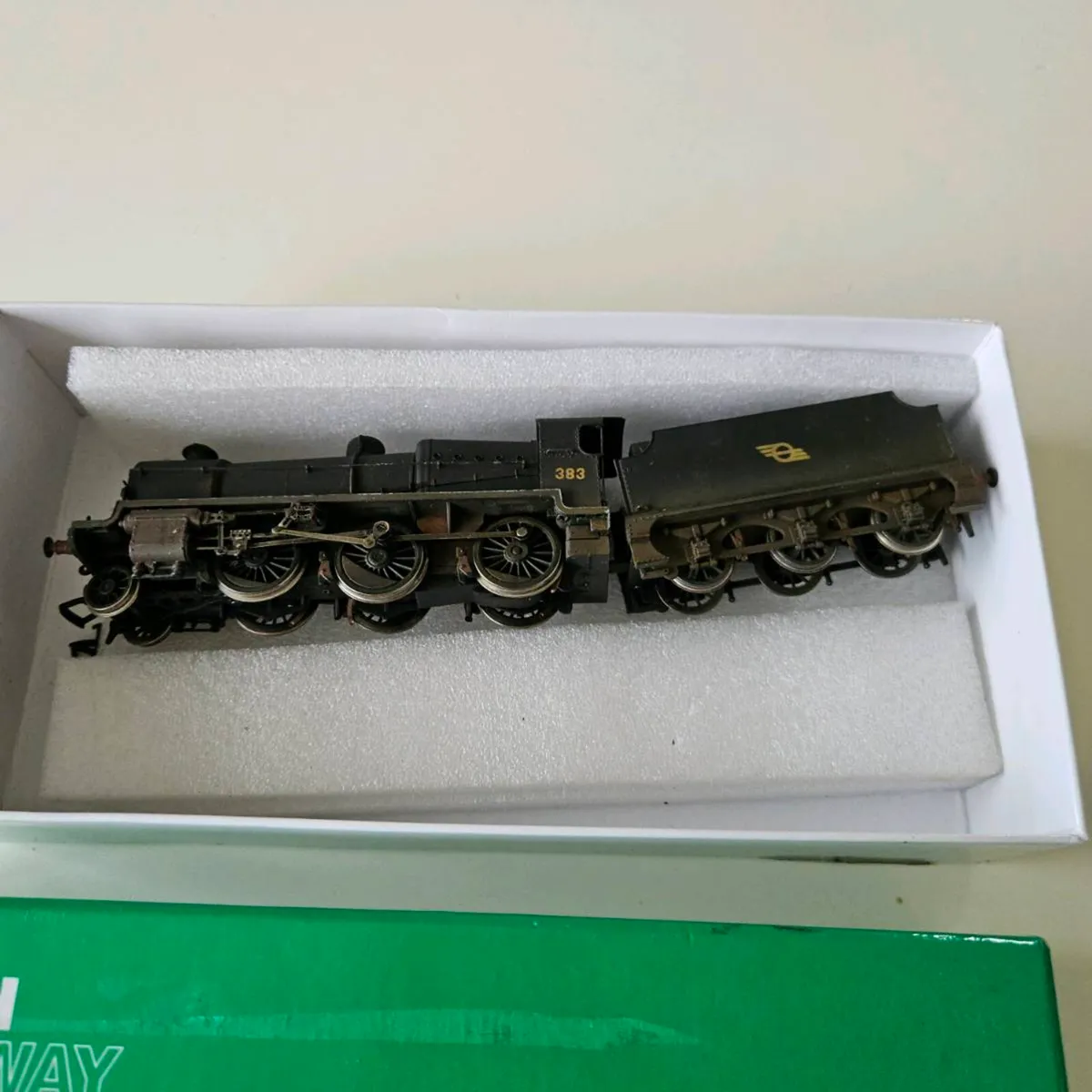 Train and carriage - Image 3