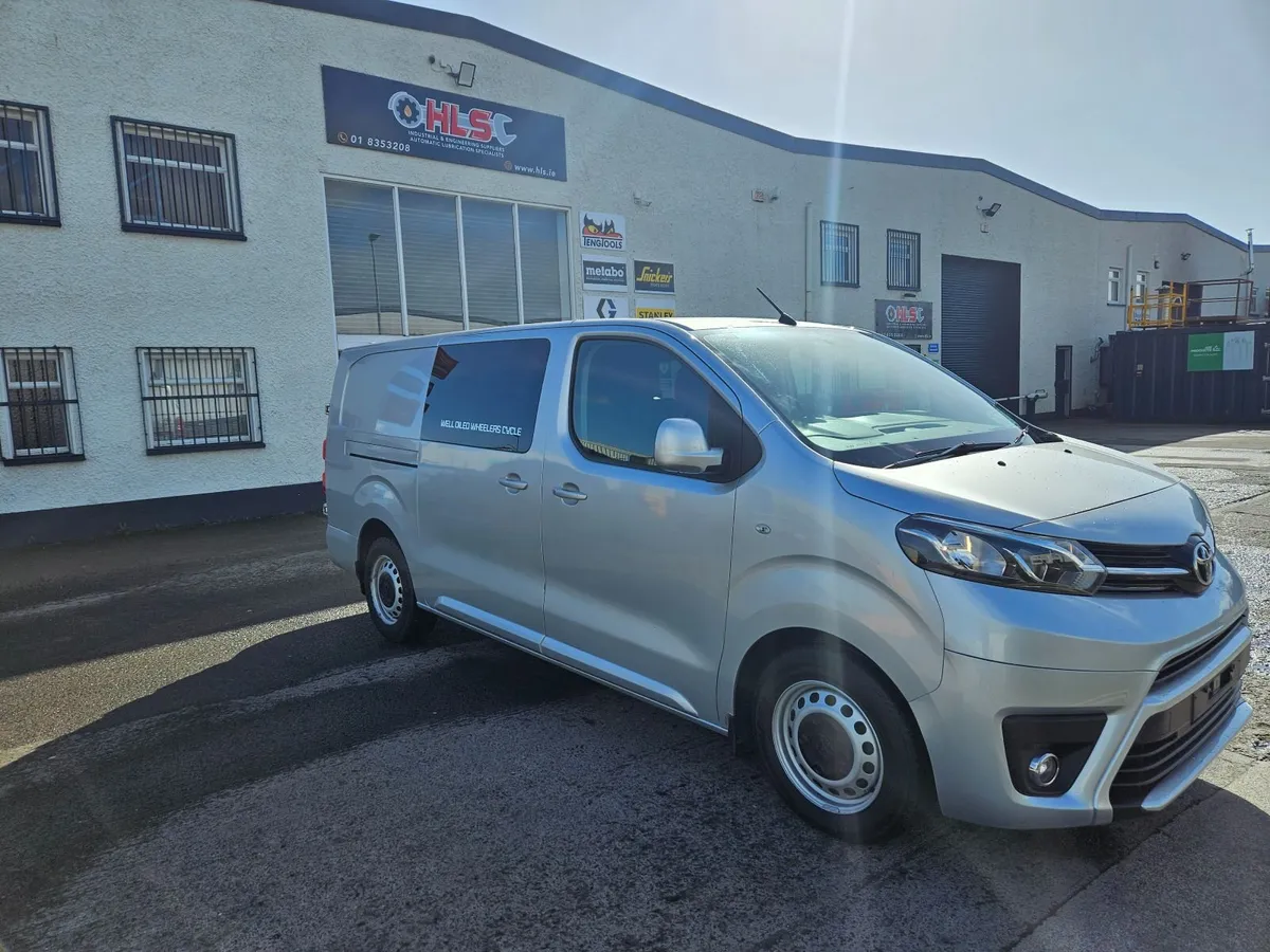 Toyota Proace Crewcab 2017 - Image 2