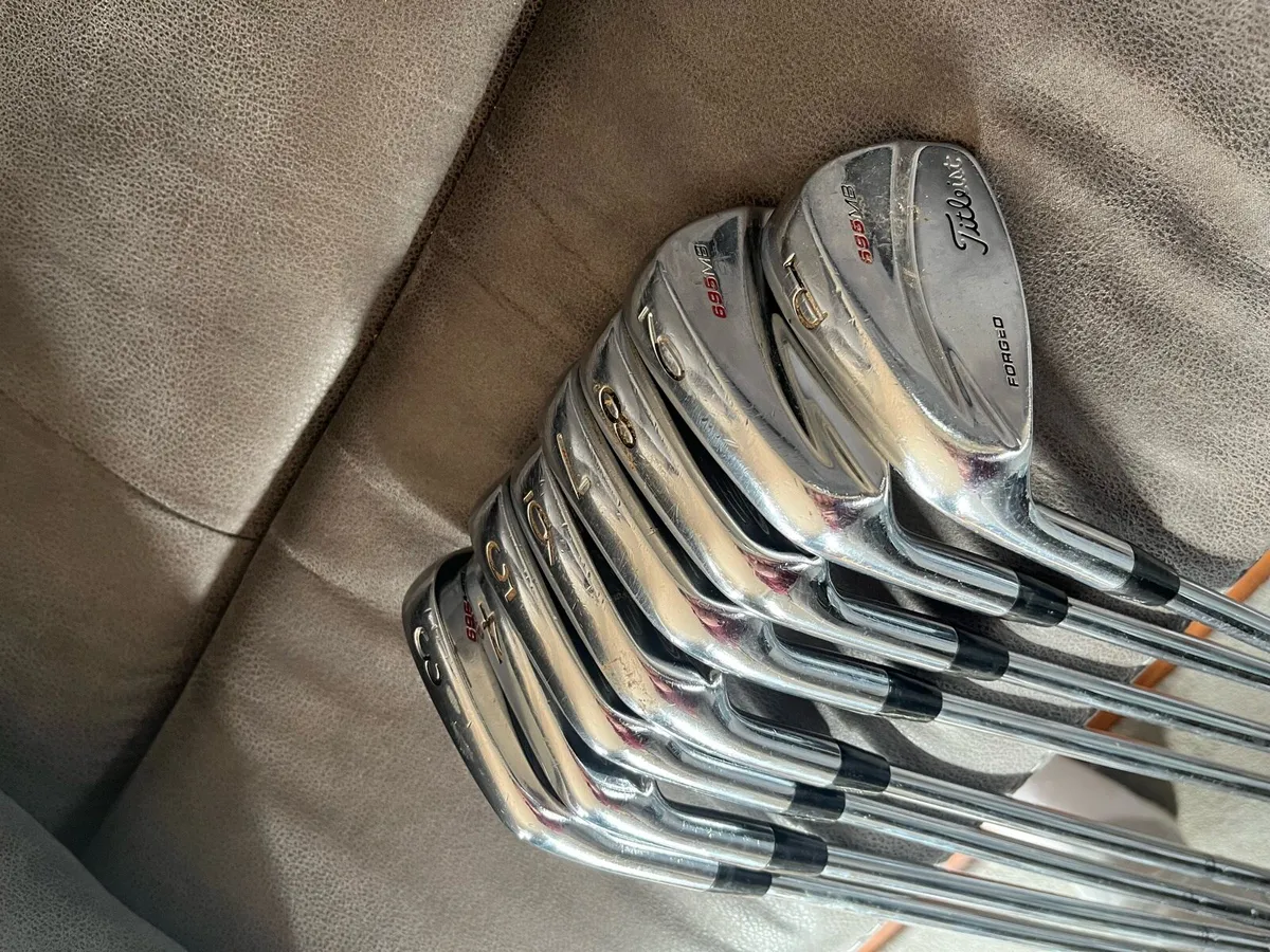 Titleist 695MB Iron set (left handed) - Image 4
