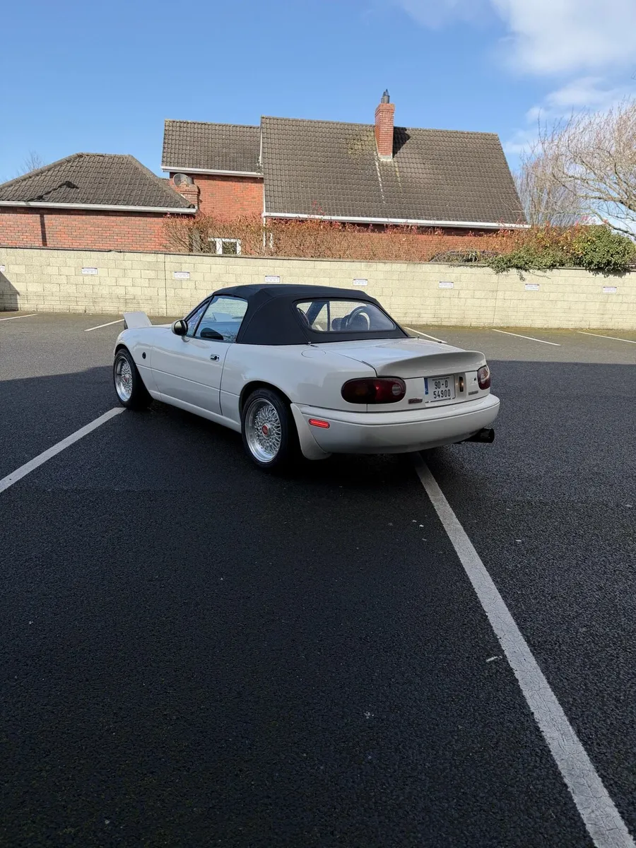 Mazda MX5 - Image 2