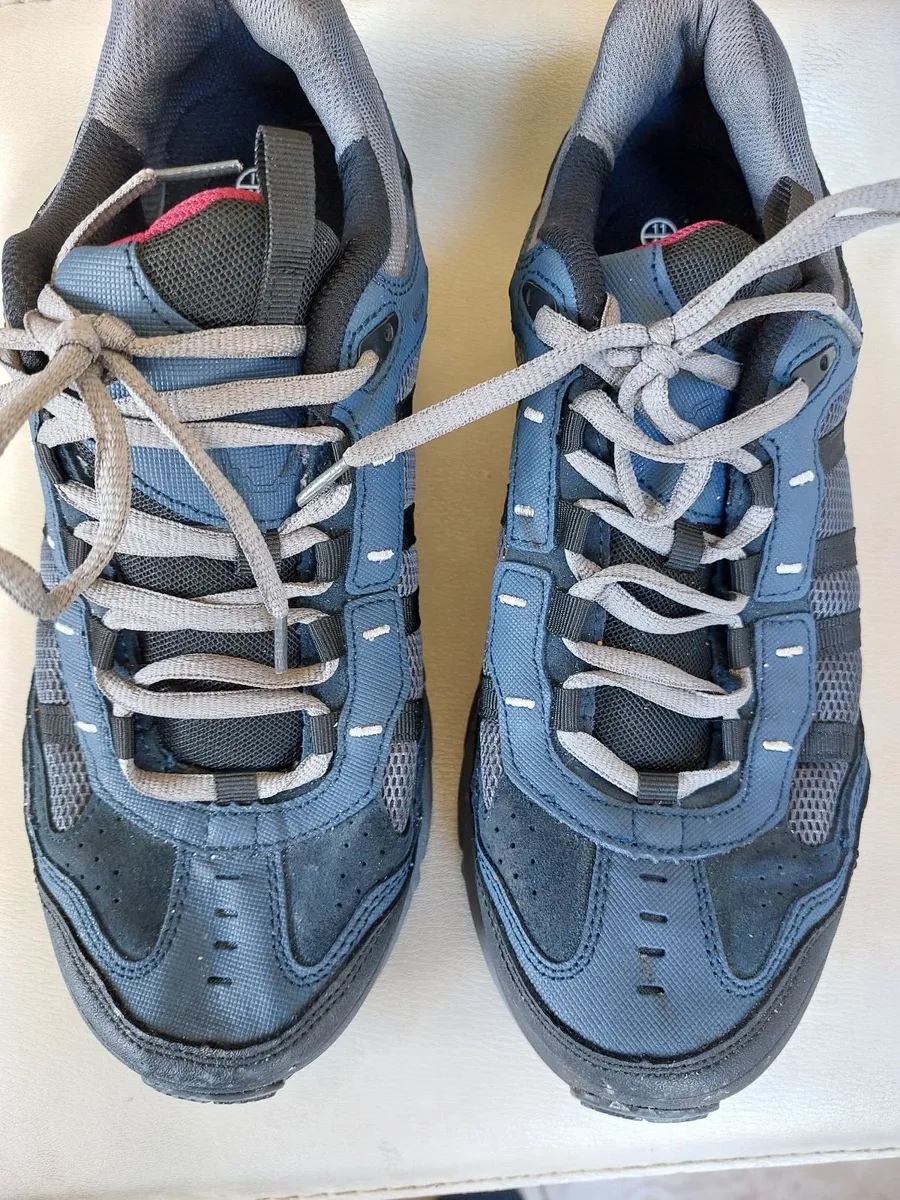 Walking shoes - Image 1