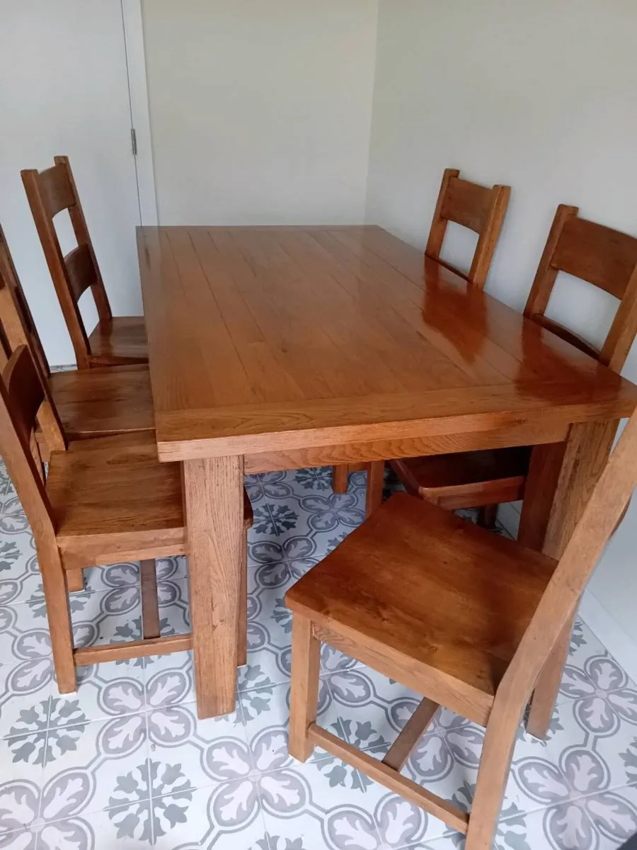 Oak Kitchen Table & 6 Chairs - Image 2