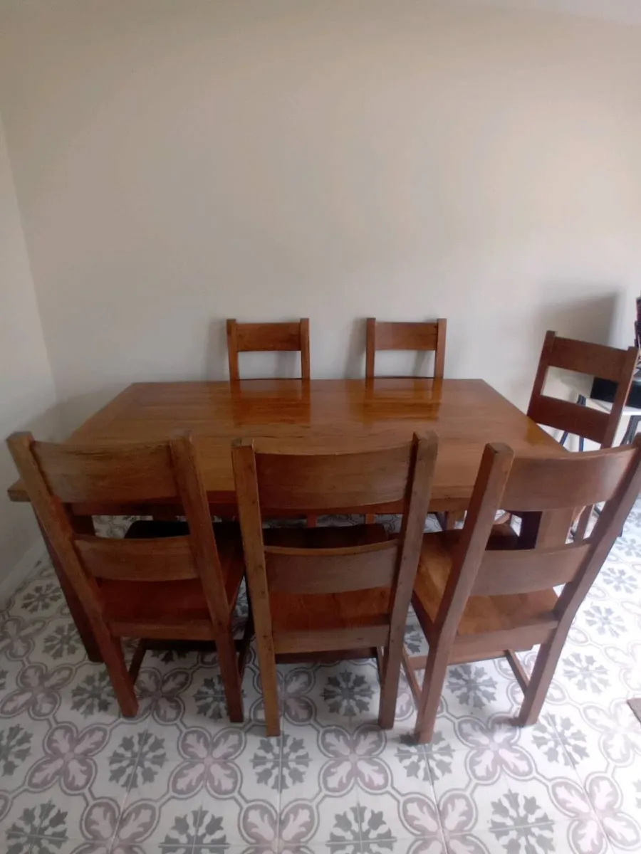 Oak Kitchen Table & 6 Chairs - Image 1