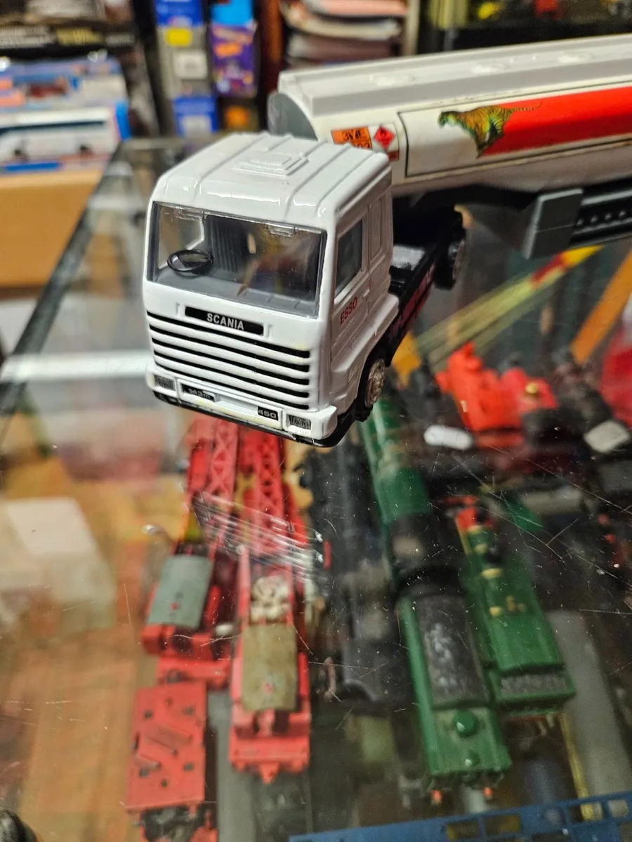 Corgi Esso Tanker - Image 1