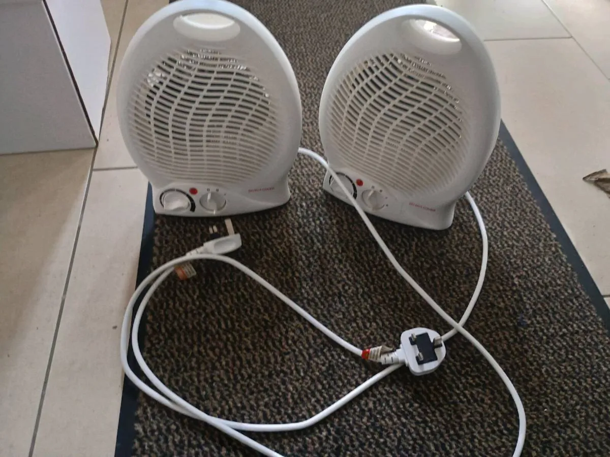 2 fan heaters