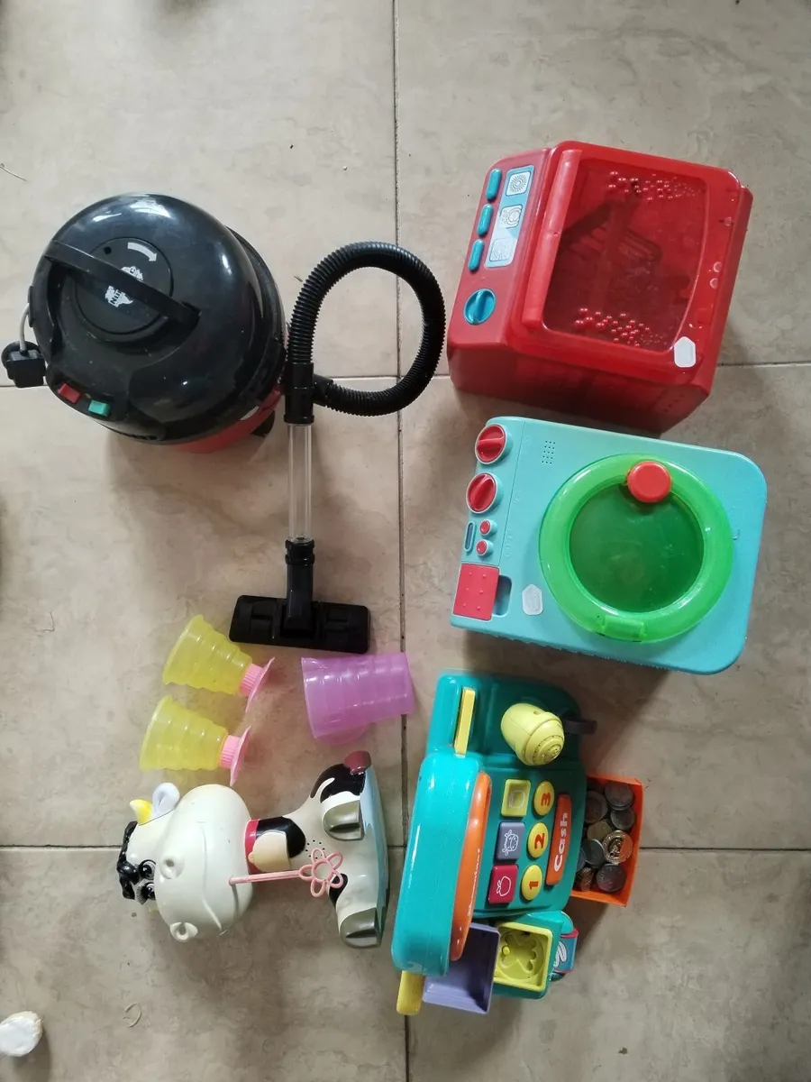 Toy kitchen sets Melissa and Doug brand - Image 4