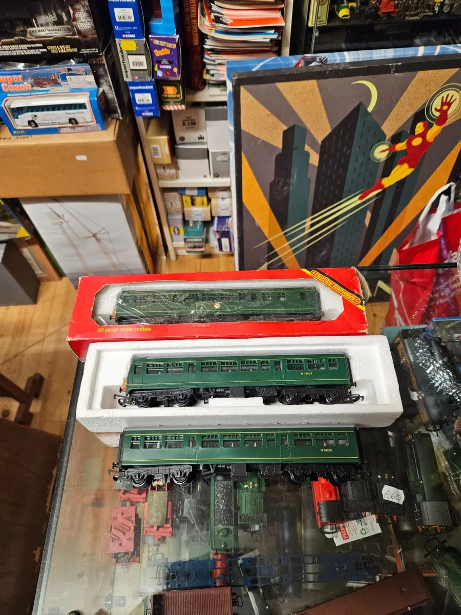 Hornby Triang OO Gauge Railcar - Image 1