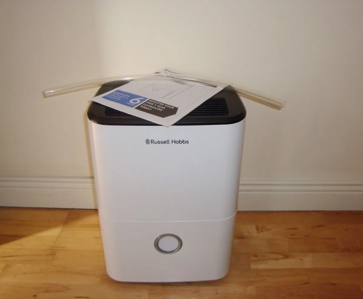 MOVING SOON Dehumidifier 20l Russell Hobbs - Image 2