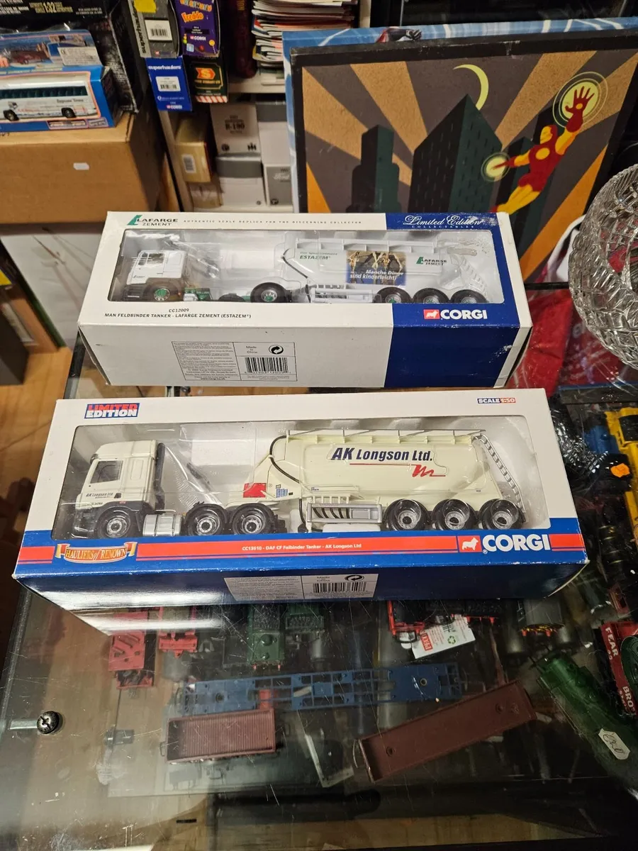 Corgi DAF Tractor Unit and Tanker Trailer 1.50 - Image 1