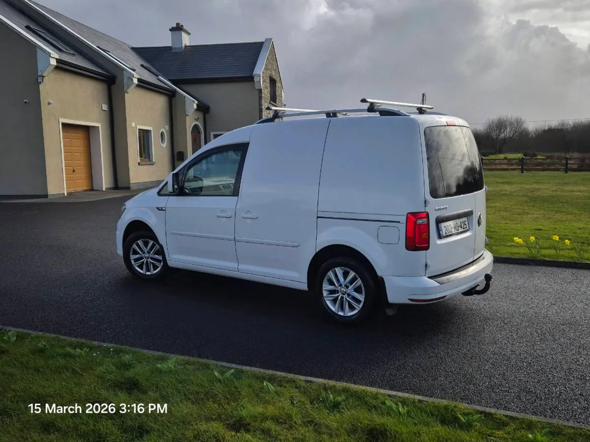 VW CADDY HIGHLINE - Image 3