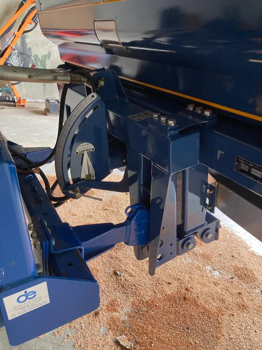 BOGBALLE M2W FERTILISER SPREADER 2.5 TONNE - Image 4