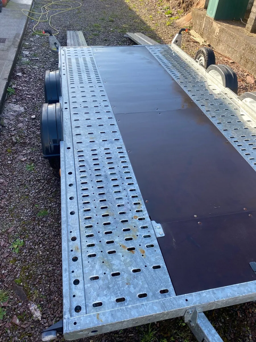 Car transporter - Image 2