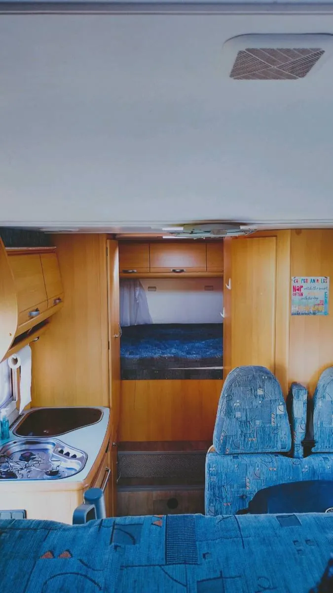 Motorhome - Image 4