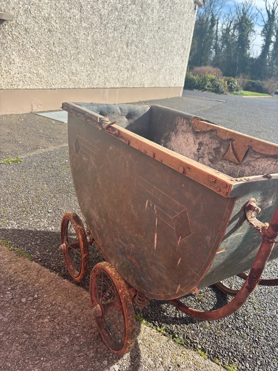 Antique Pram - Image 3