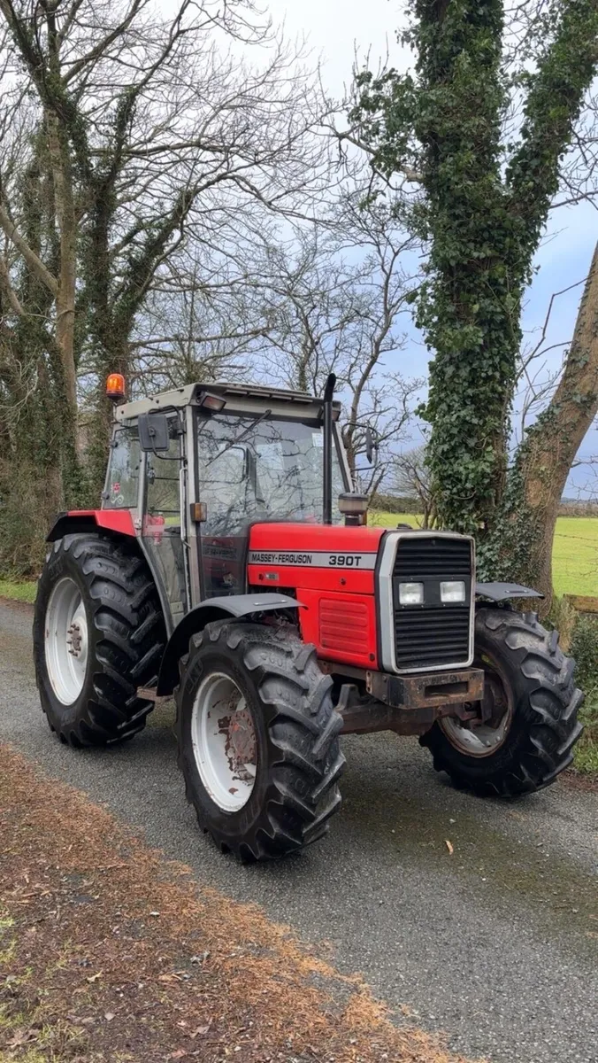 1992 Massey Ferguson 390 - Image 1