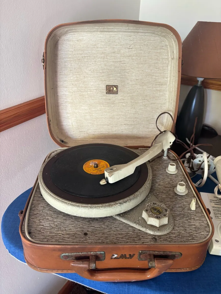 Antique Grammophone - Image 1