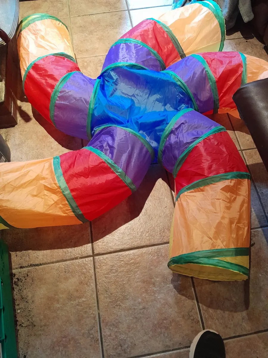 Cat toys and food - Image 4