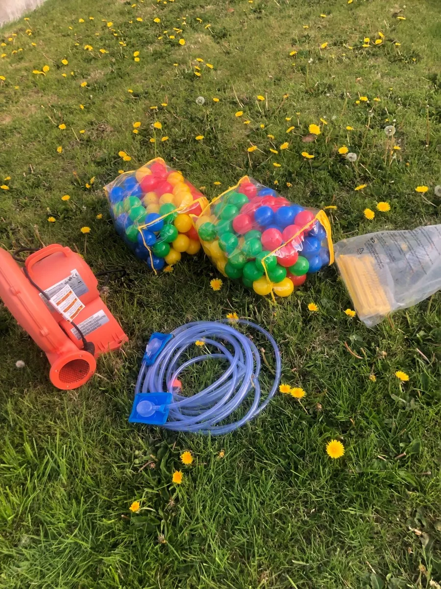 Bouncing castle - Image 3