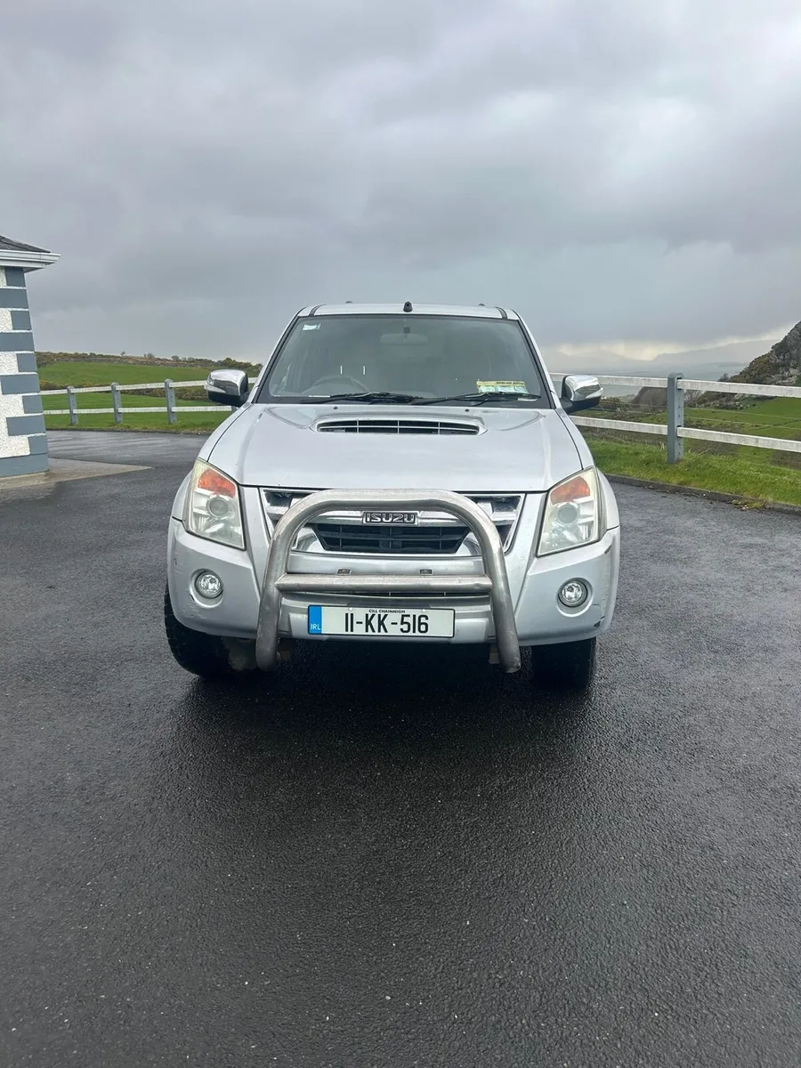 Isuzu D-max - Image 2