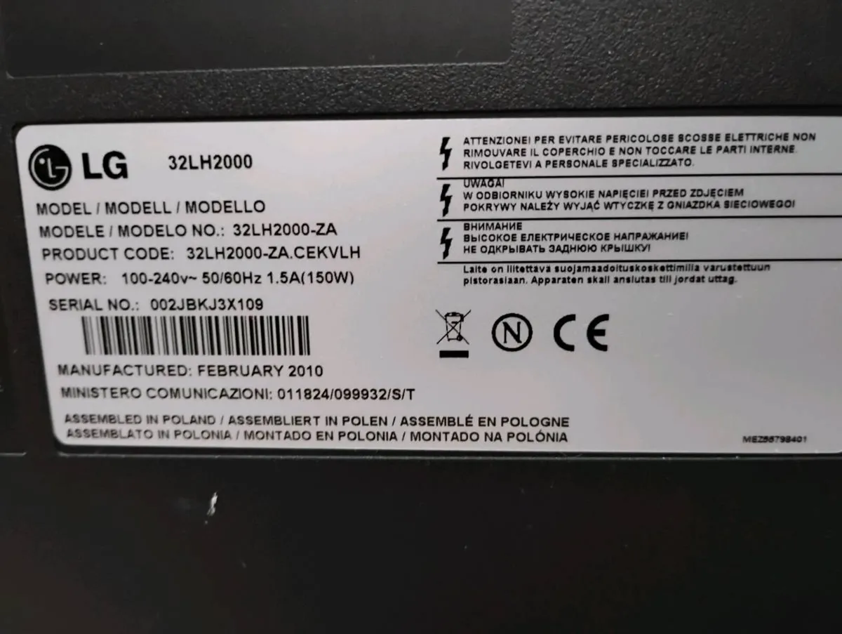 32 inch LG TV (LG32LH2000) - Image 3