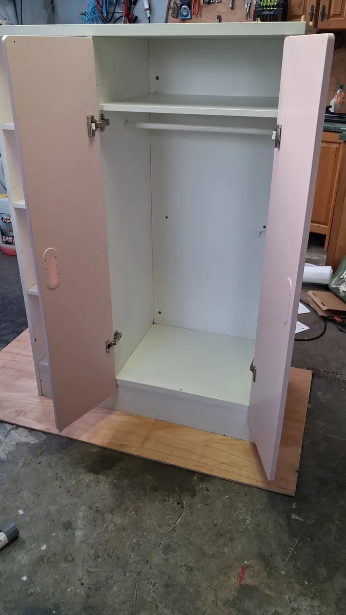 Childs girl wardrobe - Image 4