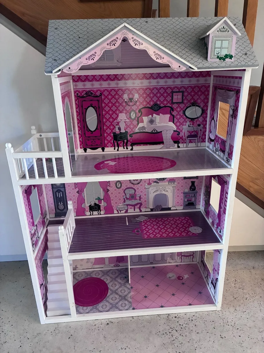 Barbie house - Image 3