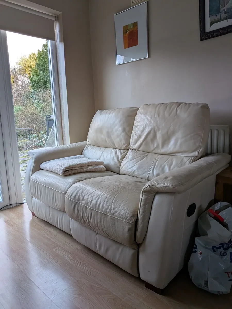 Settee - Image 1