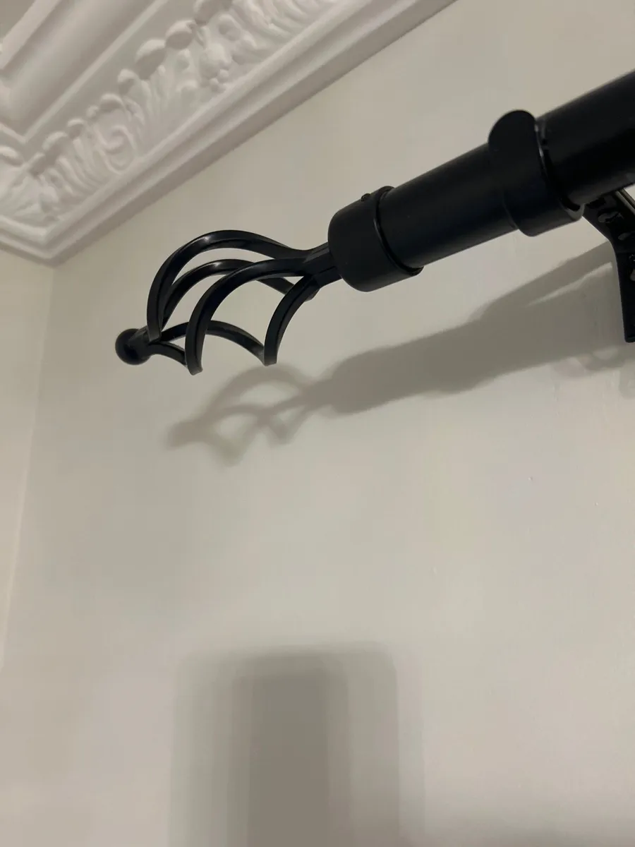 5ft black curtain poles - Image 2
