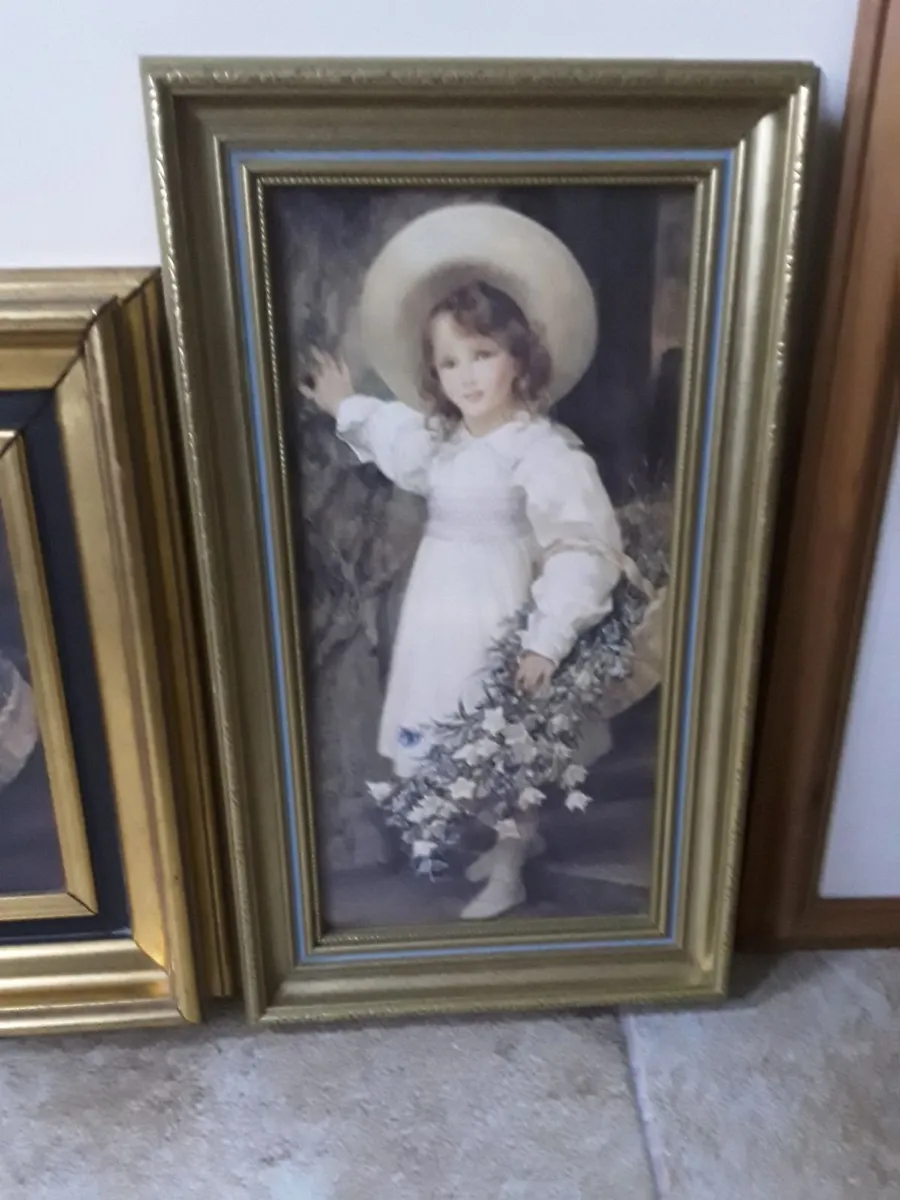 Lovely picture little girl collecting flowers - Image 2