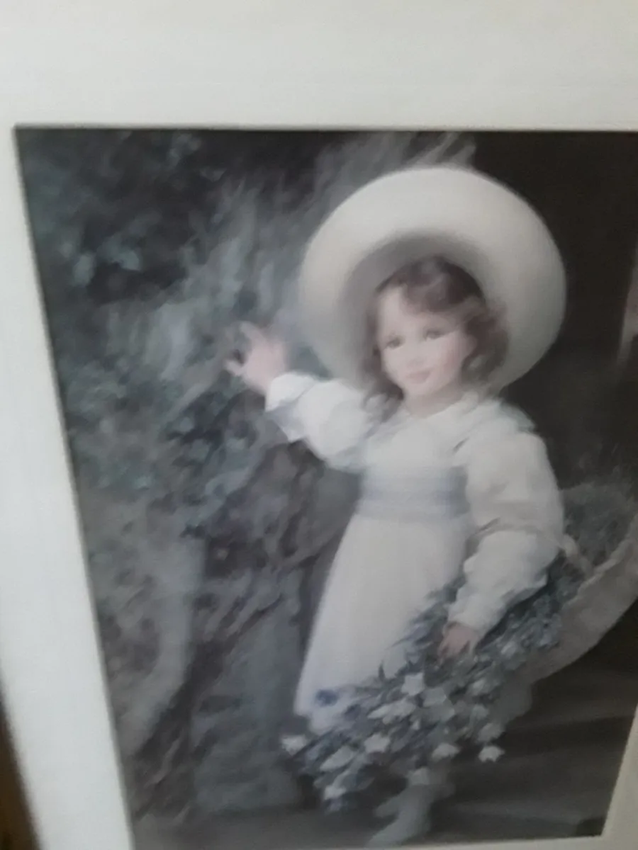 Lovely picture little girl collecting flowers - Image 3