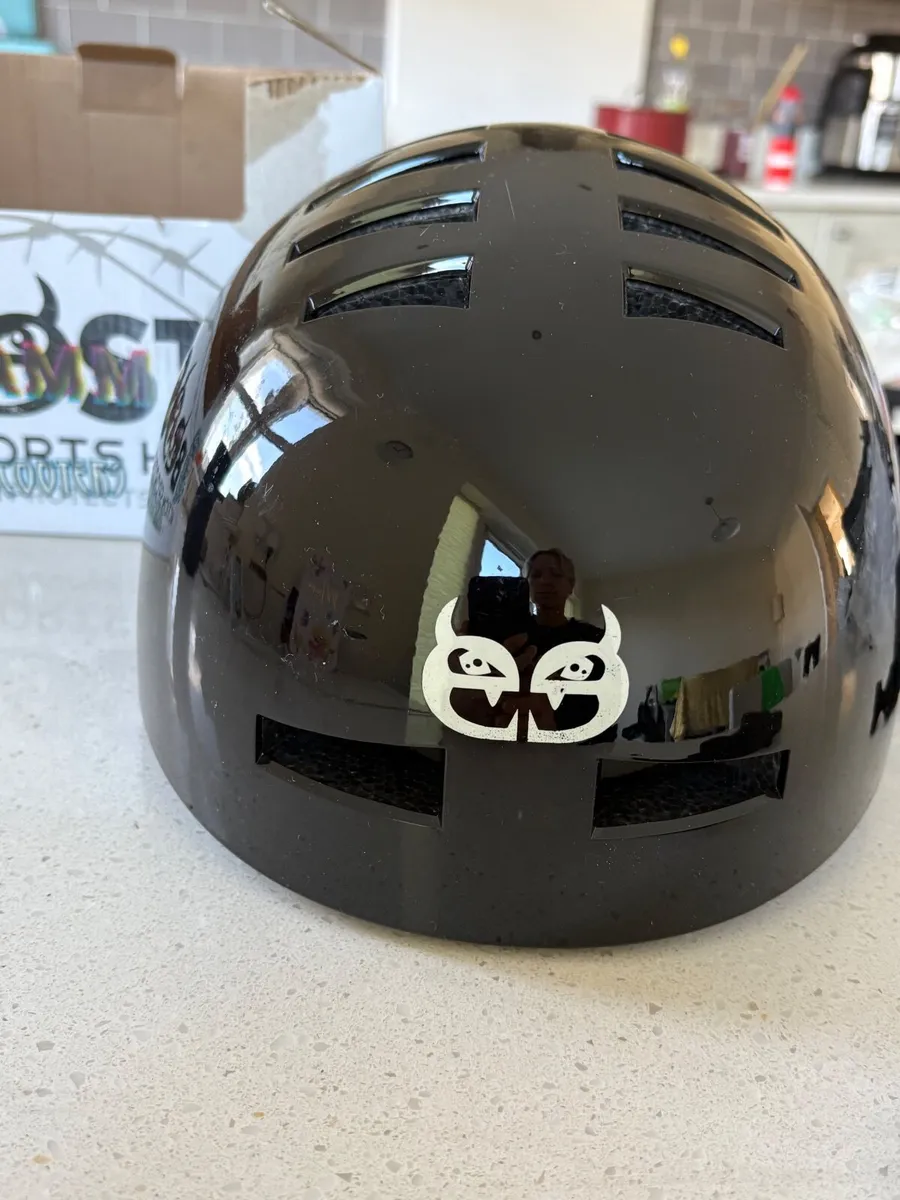 Kids helmet - Image 1