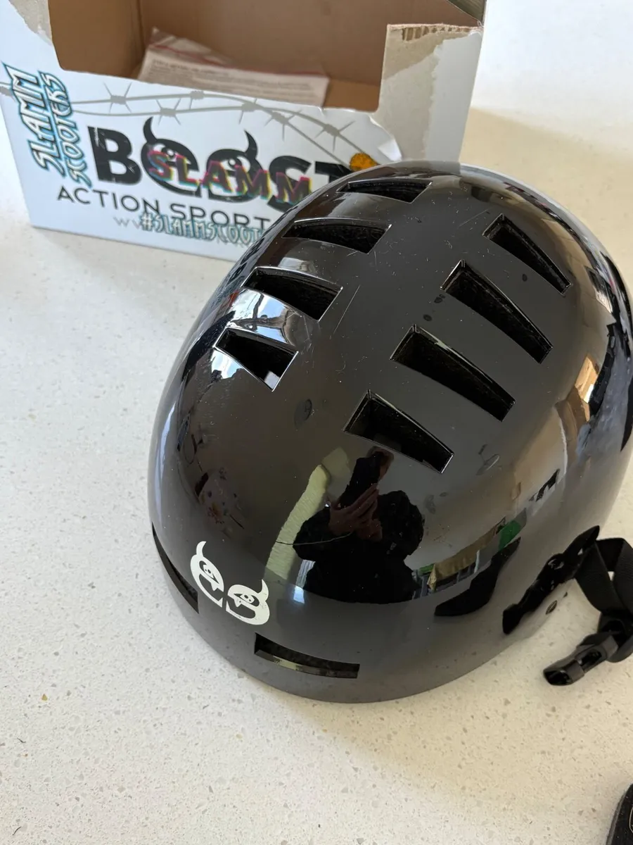 Kids helmet - Image 2
