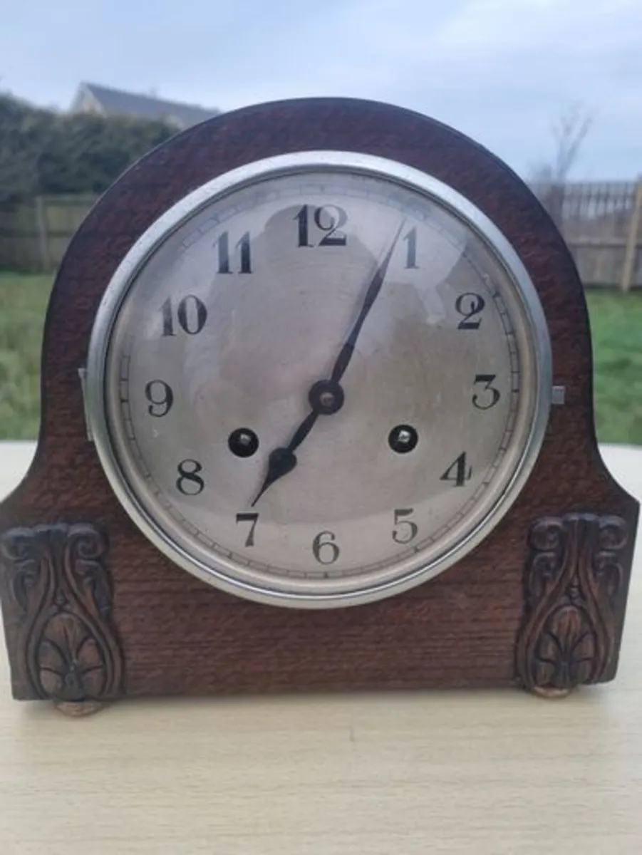 Art Deco Vintage Mantel Clock - Image 1