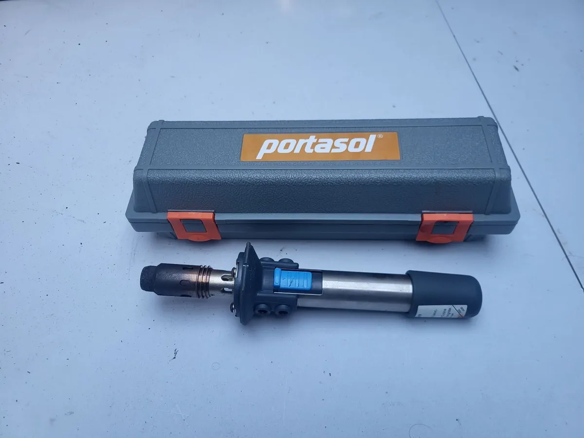 Livestock equipment - Image 1