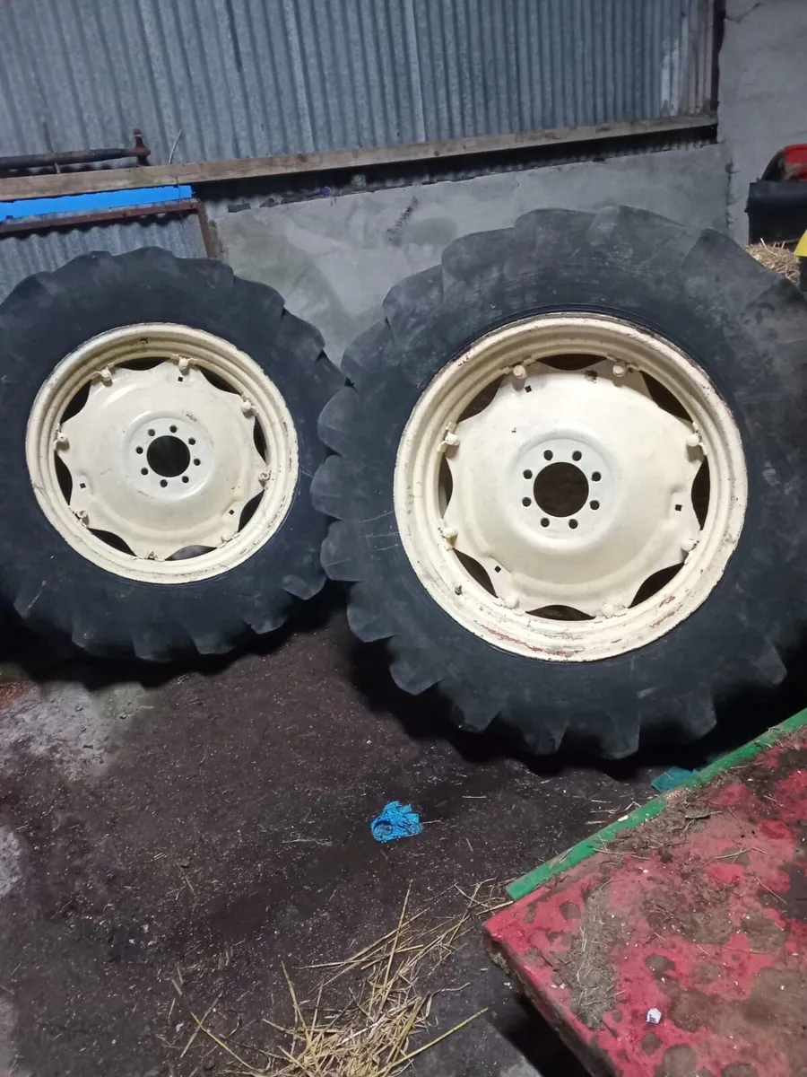 Case 16.9 X 34 Wheels - Image 1