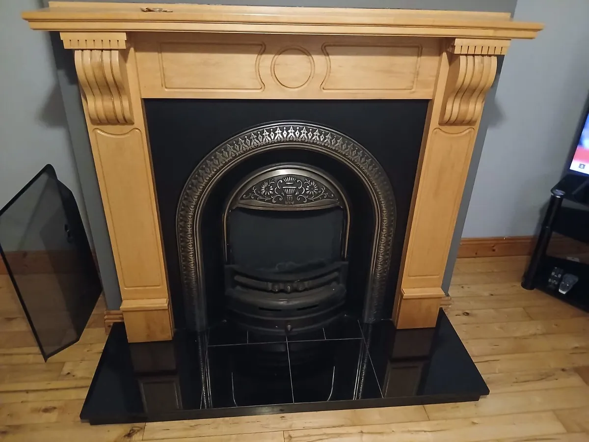 Fire place mantel piece