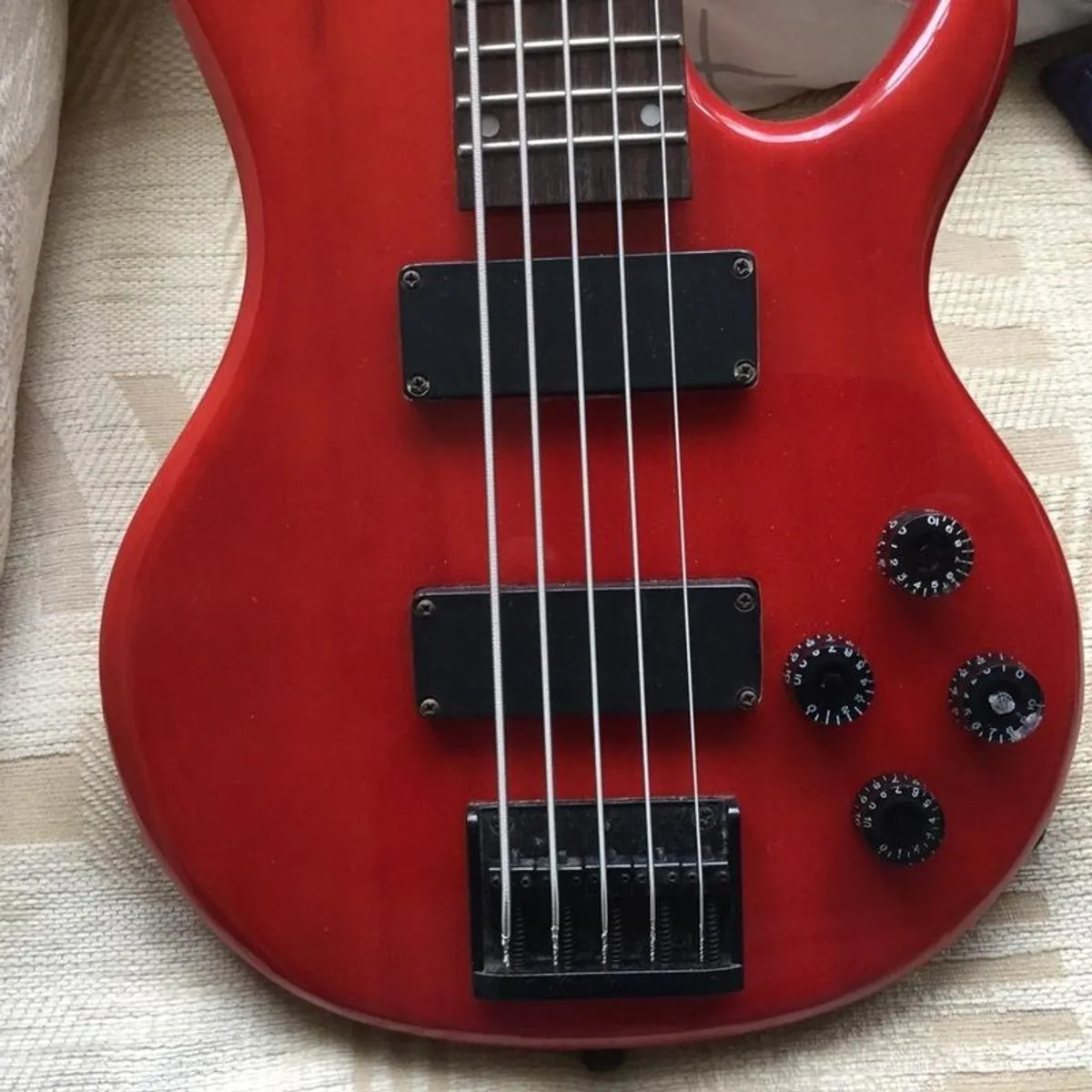 Stellah 5 string bass - Image 1