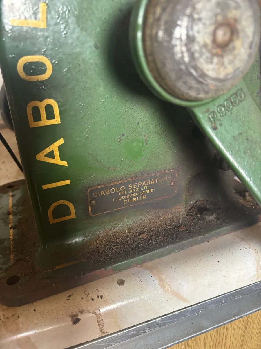 Antique Diabolo milk separator - Image 2