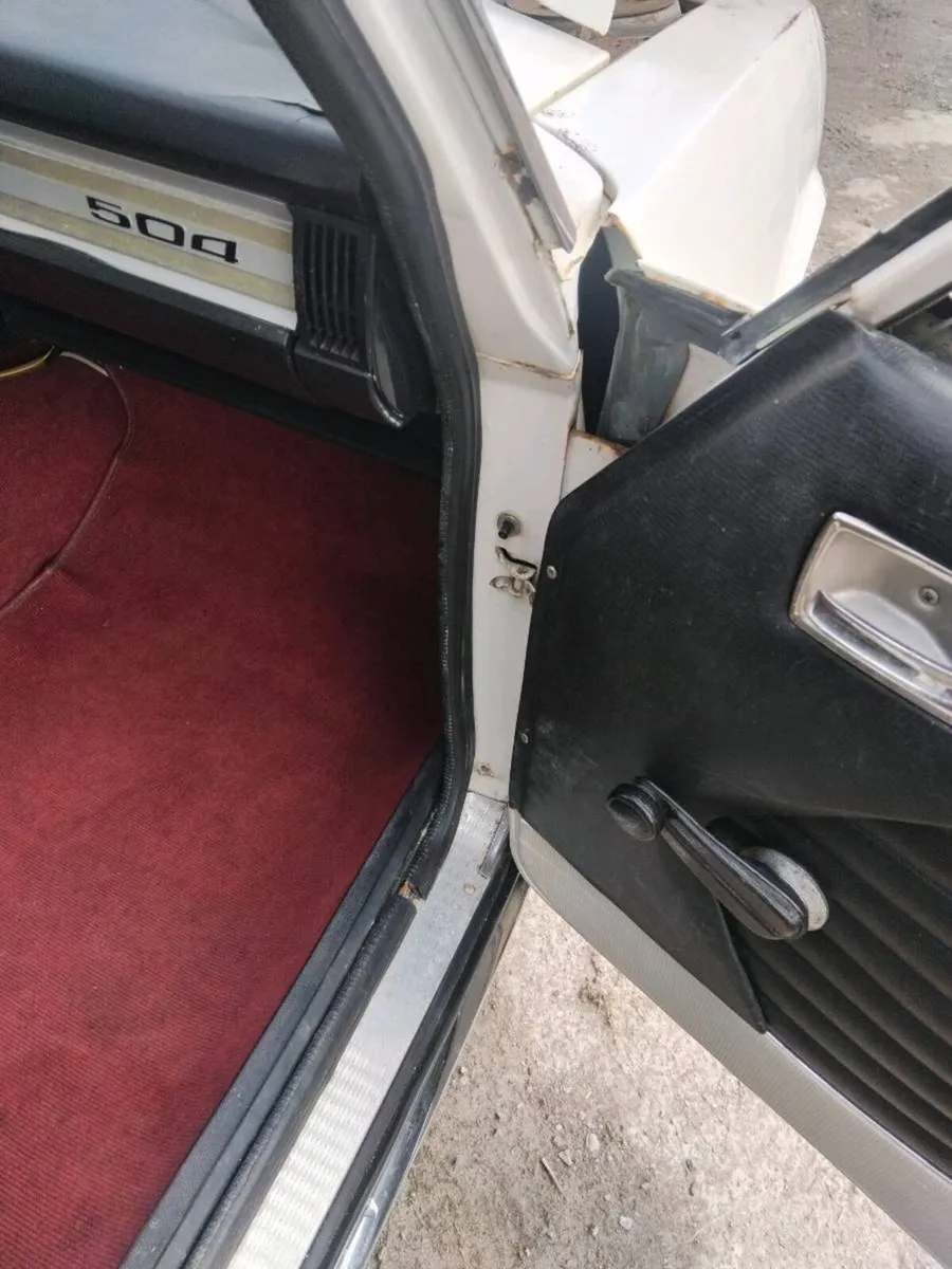 PEUGEOT 504 TI 504 LD DIESEL & 404 - Image 3