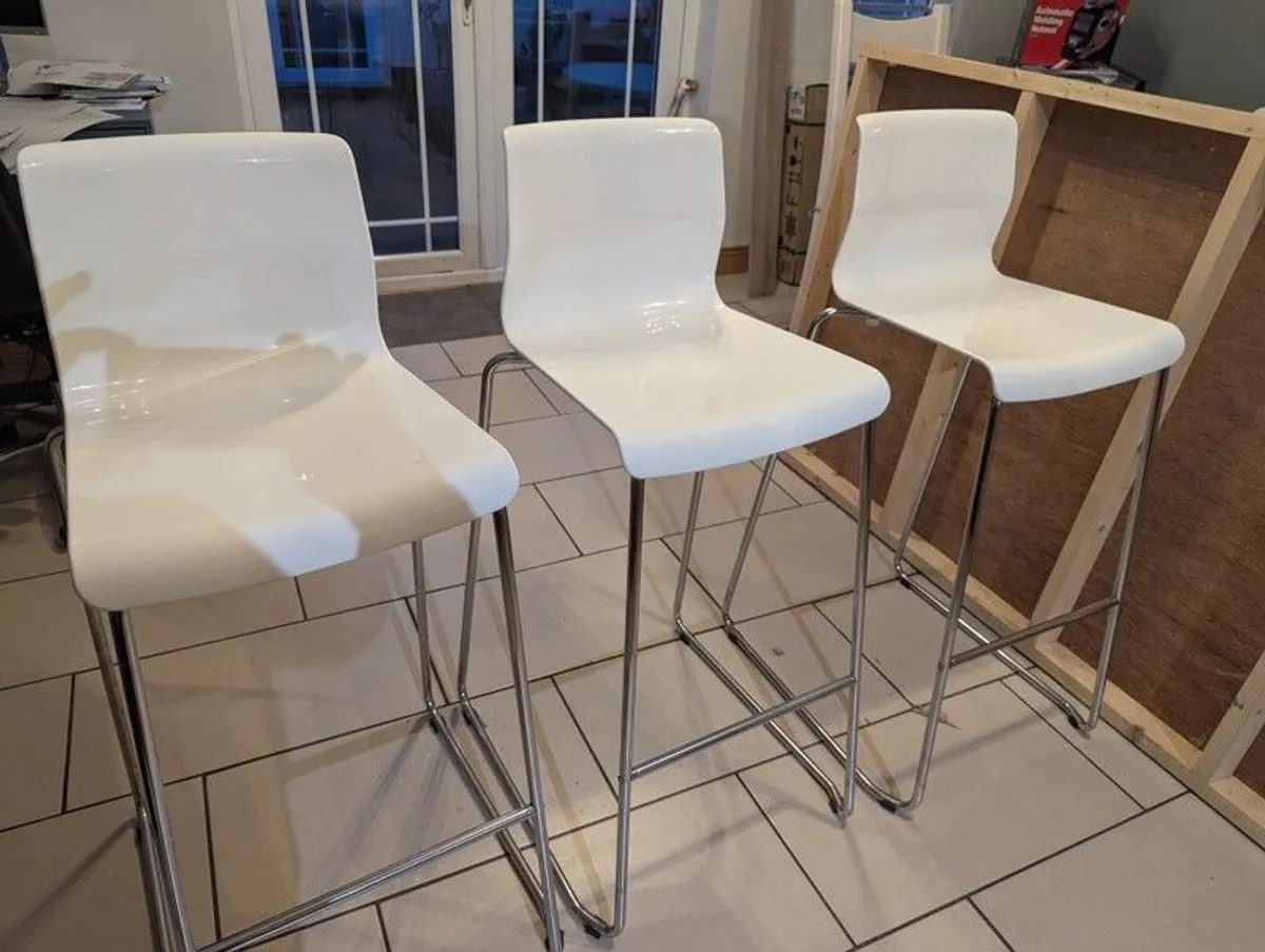 3 kitchen bar stools - Image 2