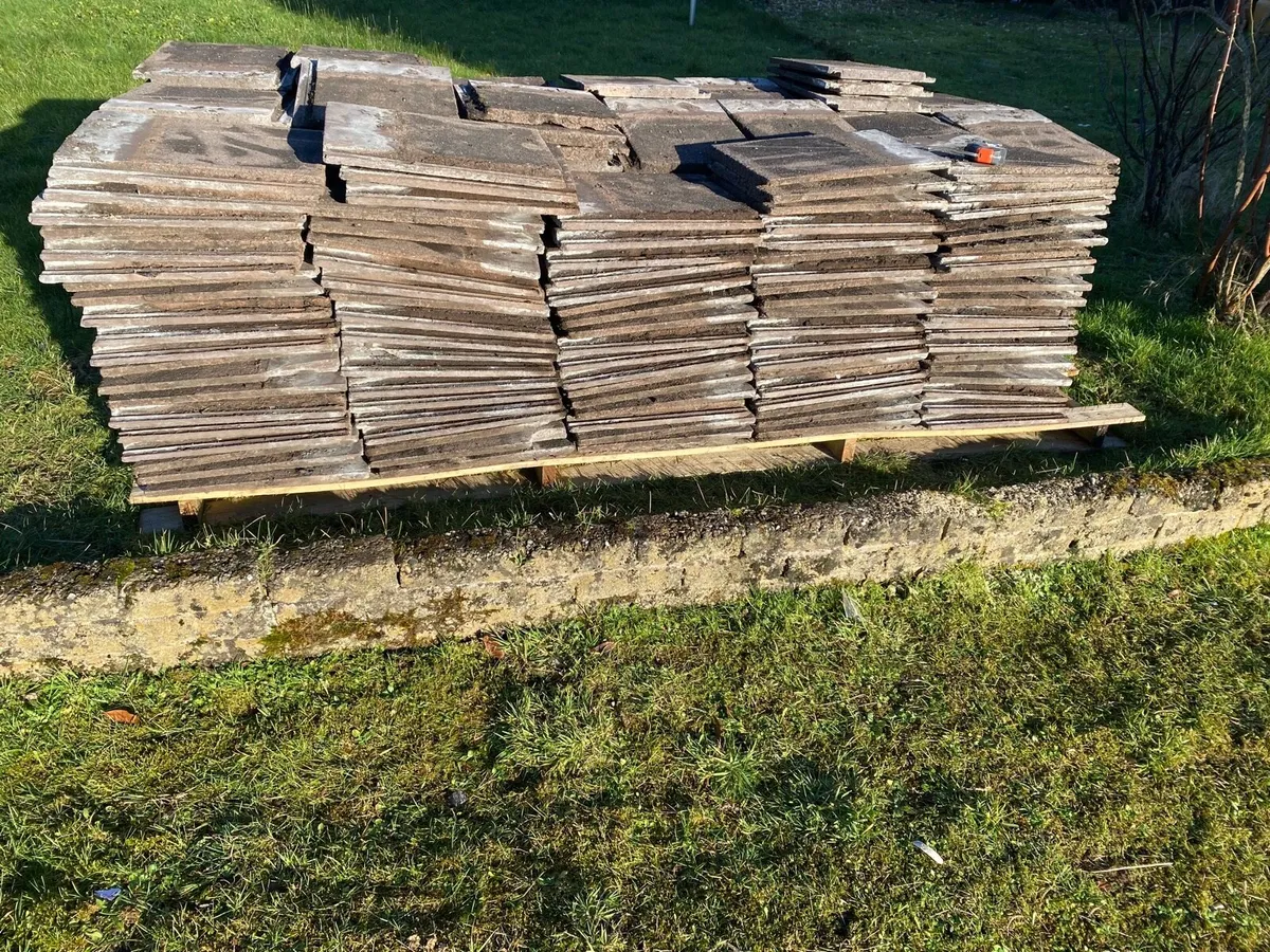 Red-Brown Quinn roof tiles - Image 1