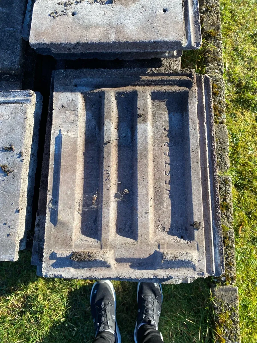 Red-Brown Quinn roof tiles - Image 3