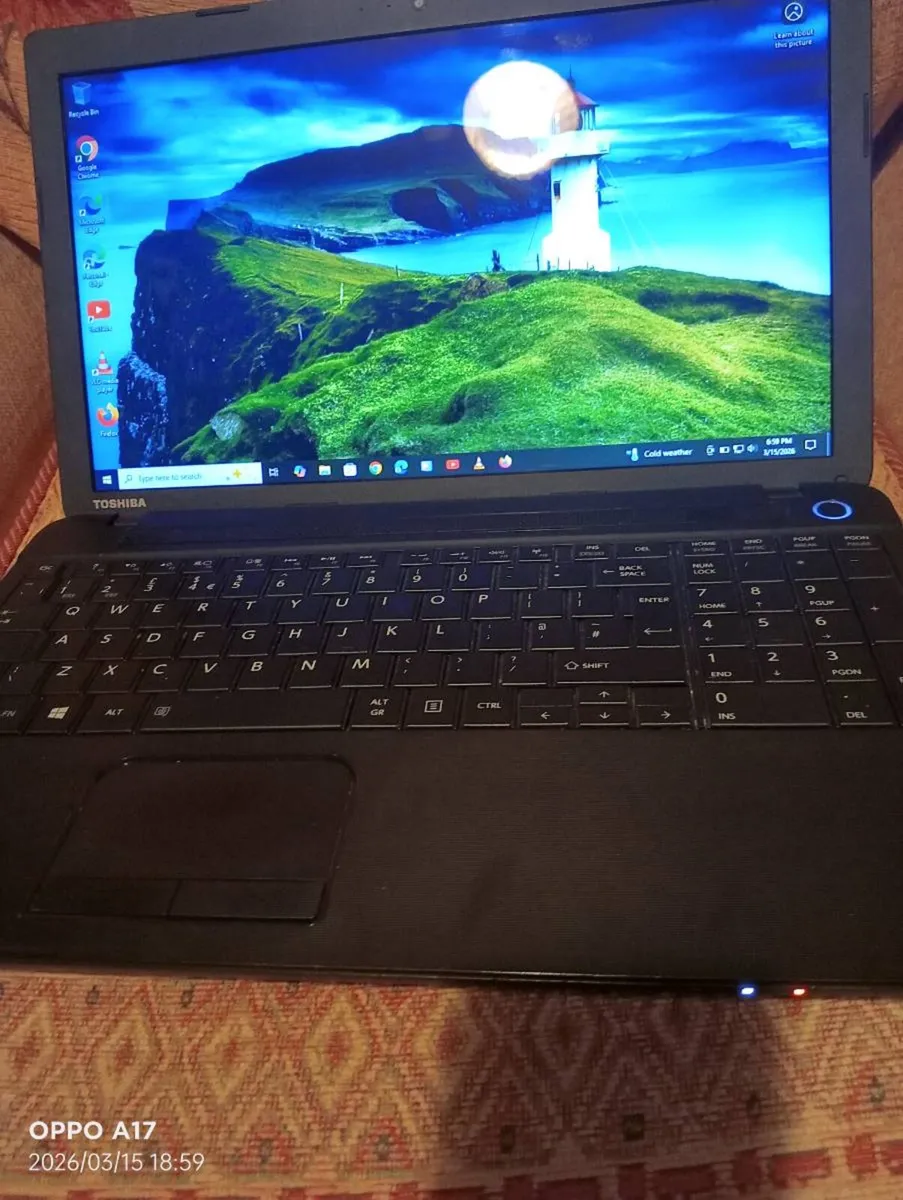 Toshiba laptop windows 10 - Image 1