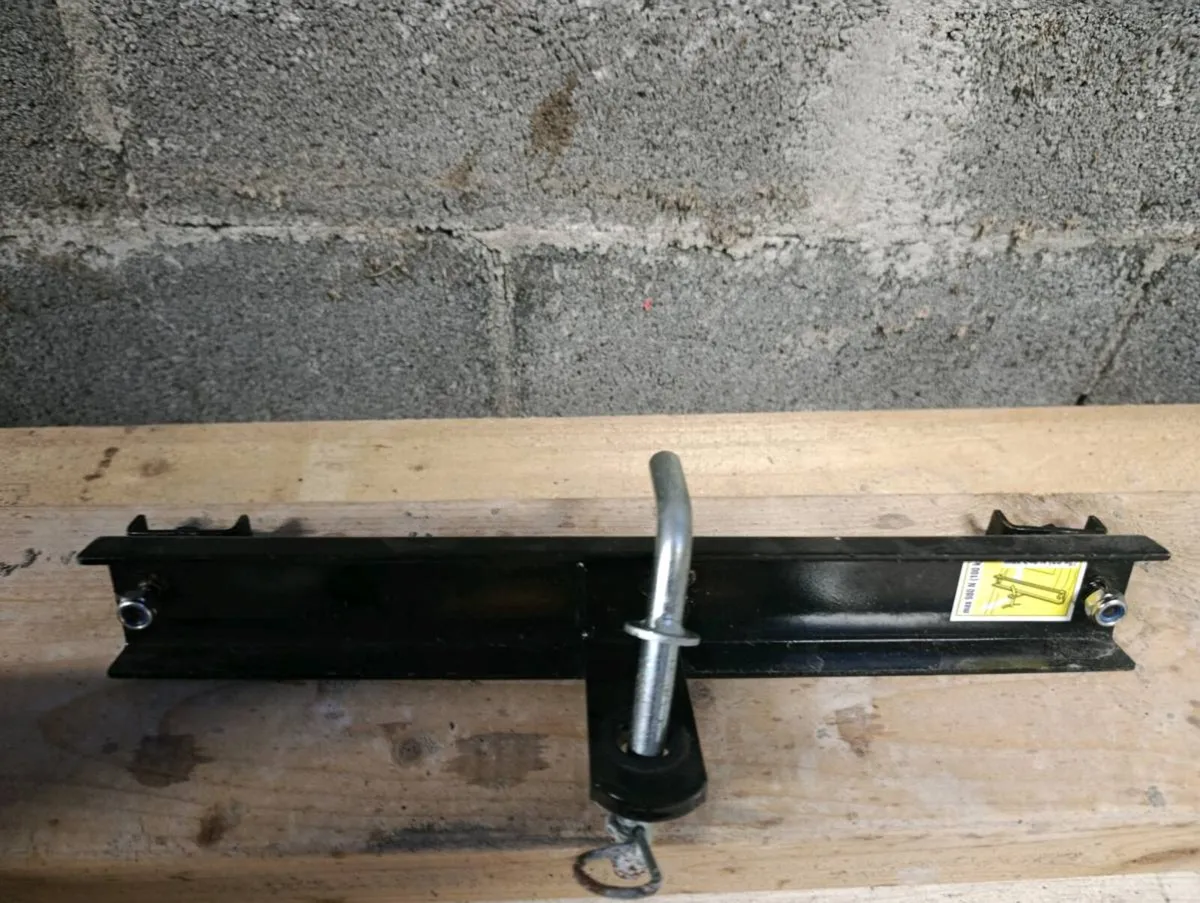 Ride on mower towbar - Image 1