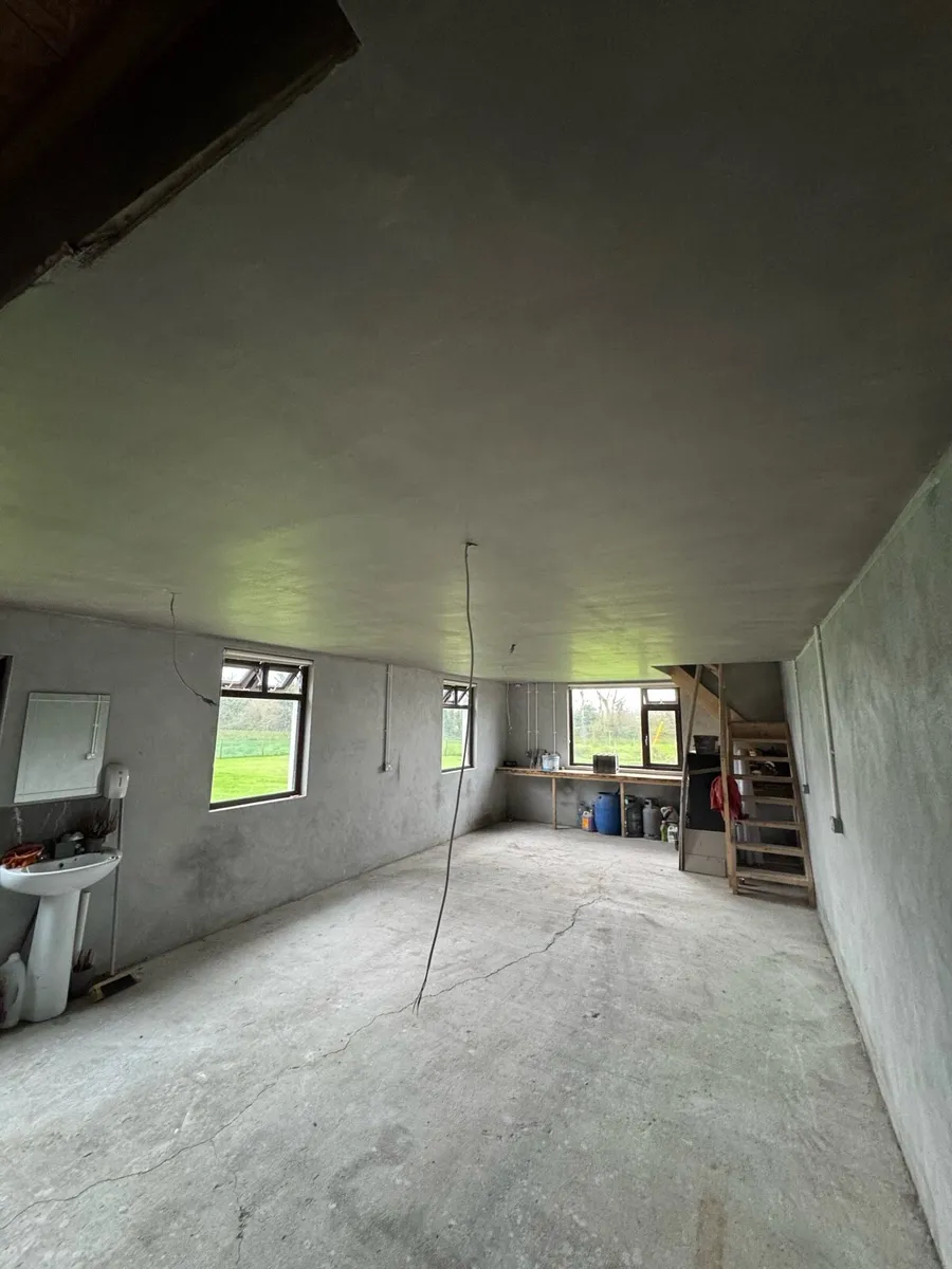 Plasterer available - Image 1