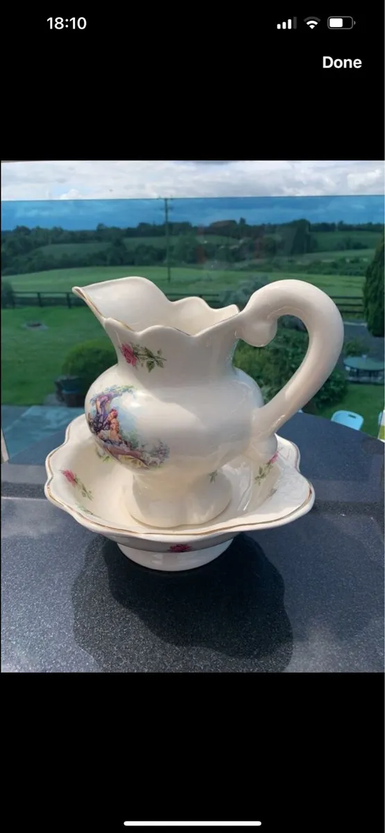 Staffordshire jug and basin - Image 1