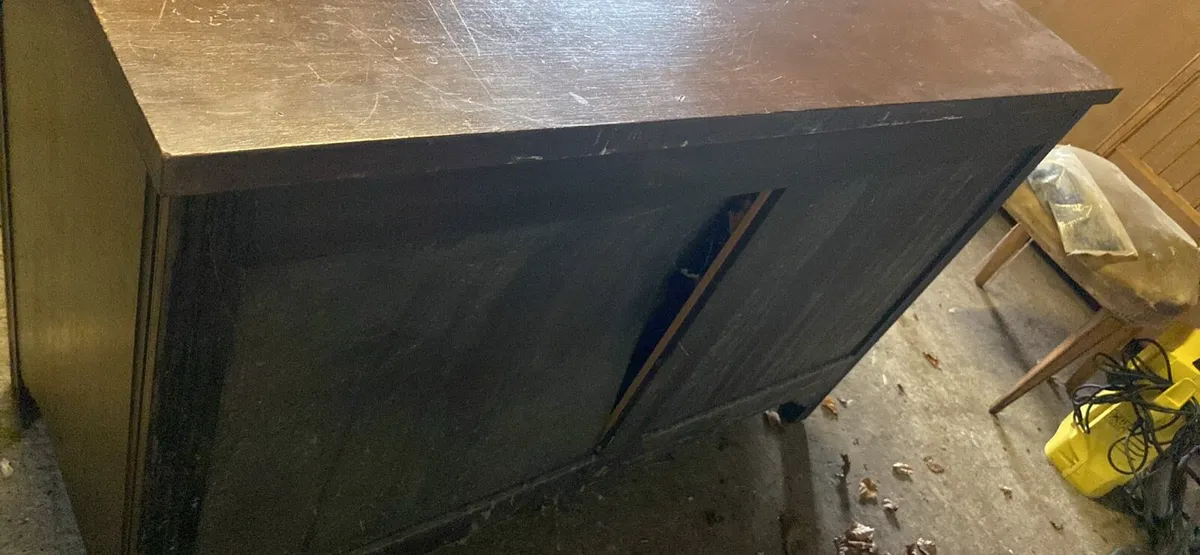 Chest of drawers and side table - Image 3