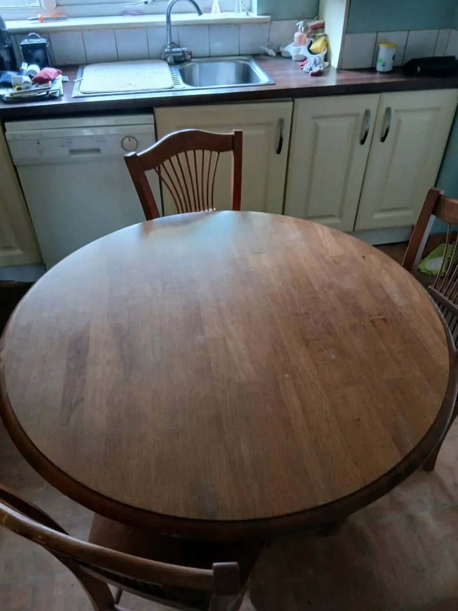Kitchen table with 4 chairs - Image 1