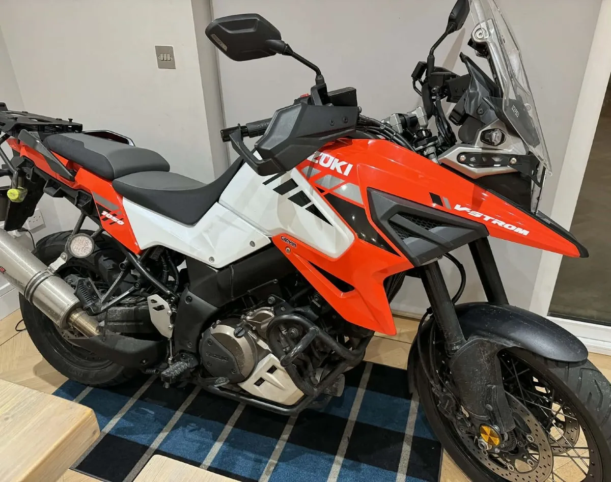 Suzuki V-Strom 1050 – Pristine Condition - Image 1